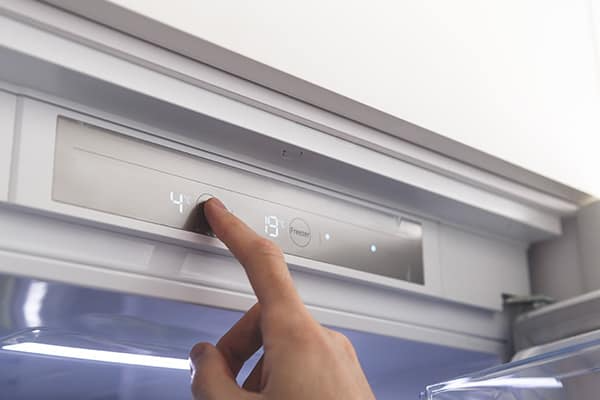 Read more about the article The Ultimate Guide for Dealing with a Refrigerator Leaking Water